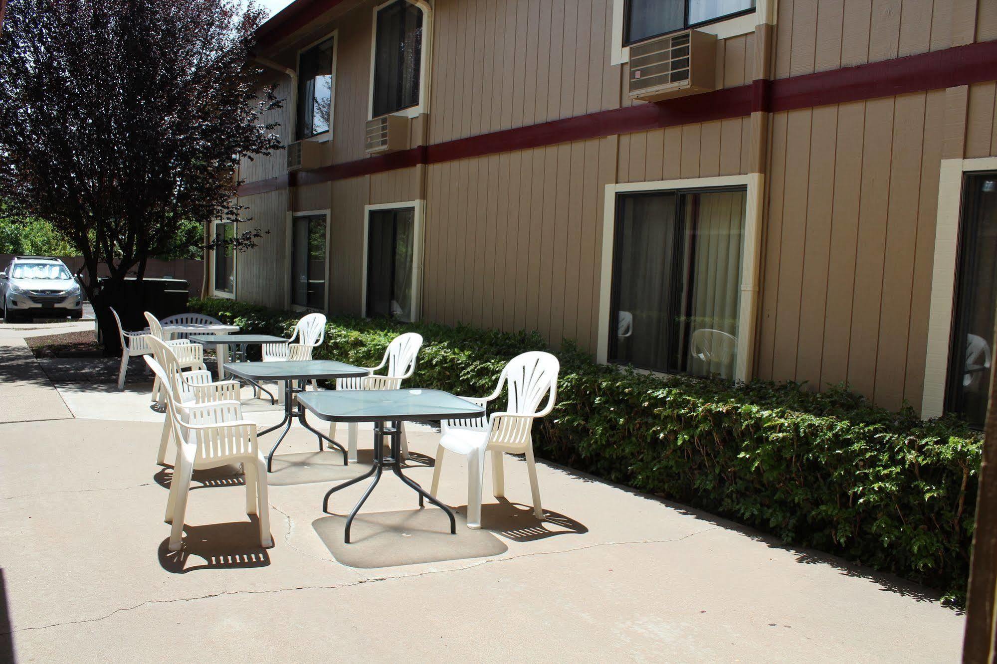 Comfort Inn & Suites Pinetop Show Low Lakeside Exterior photo